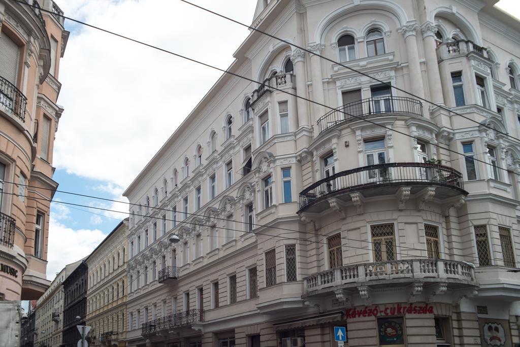 Inviting Flat In The Heart Of Town Daire Budapeşte Dış mekan fotoğraf